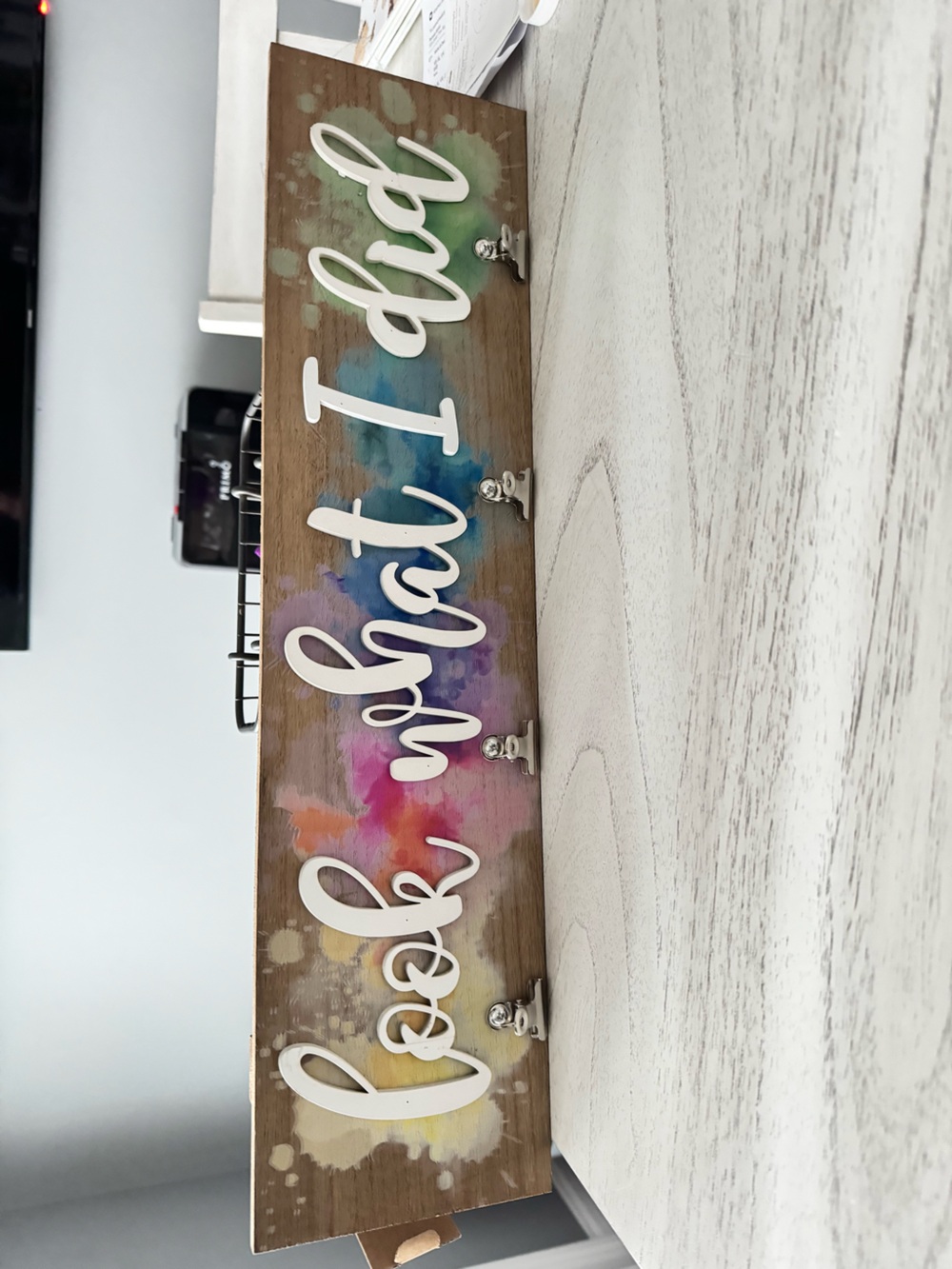 Kirklandโs โLook What I Didโ Wooden Display Plaque with Clips โ NWT